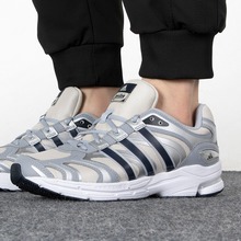 ���~��HR2029